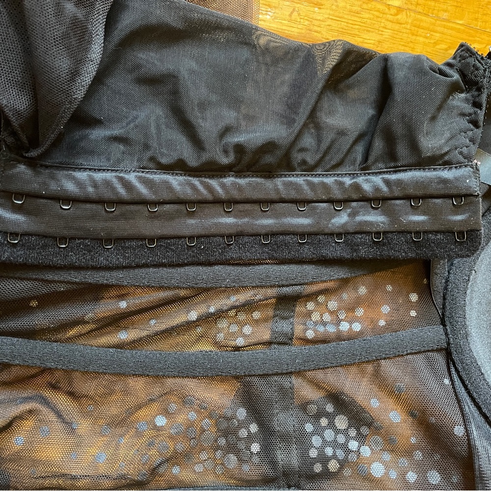 Victoria’s Secret 36D corset - Picture 7 of 9